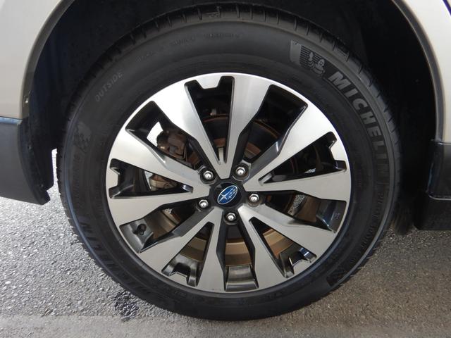 レガシィアウトバック リミテッド　Ａ型　ナビＴＶ　バックカメラ　ハーマンカードンサウンドシステム　パワーバックドア　レザーシート　シートヒーター　パワーシート　スマートキー　プッシュスタート　パドルシフト　アイサイト　ＥＴＣ　ＬＥＤ（30枚目）