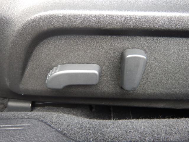 レガシィアウトバック リミテッド　Ａ型　ナビＴＶ　バックカメラ　ハーマンカードンサウンドシステム　パワーバックドア　レザーシート　シートヒーター　パワーシート　スマートキー　プッシュスタート　パドルシフト　アイサイト　ＥＴＣ　ＬＥＤ（64枚目）