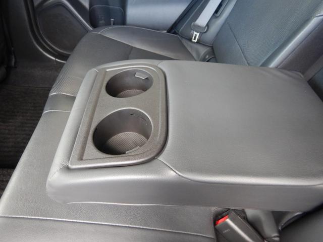 レガシィアウトバック リミテッド　Ａ型　ナビＴＶ　バックカメラ　ハーマンカードンサウンドシステム　パワーバックドア　レザーシート　シートヒーター　パワーシート　スマートキー　プッシュスタート　パドルシフト　アイサイト　ＥＴＣ　ＬＥＤ（68枚目）