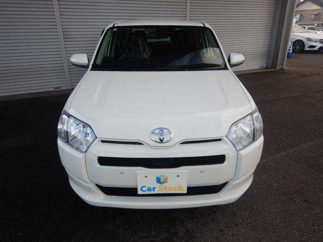 プロボックス ハイブリッドＦ　登録済未使用車　トヨタセーフティセンス　レーダークルーズ　ＬＤＡ　コーナーセンサー　バックカメラ内蔵ルームミラー　カラードバンパー　シートヒーター　キーレス　全席パワーウィンド　ＡＣ１００Ｖ（18枚目）