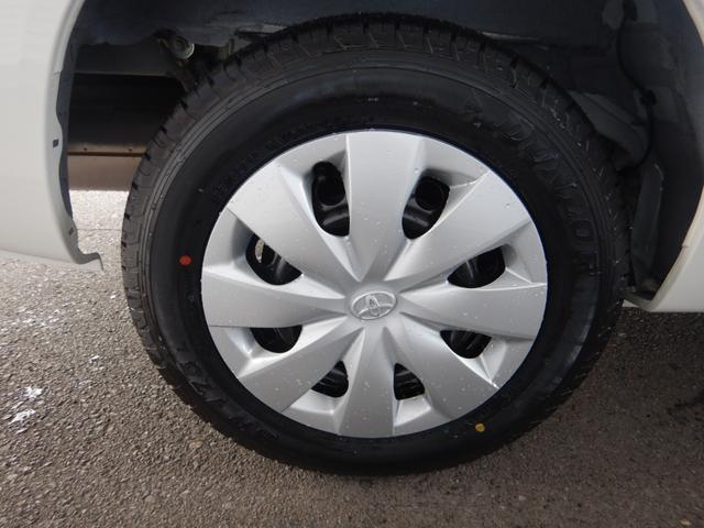 プロボックス ハイブリッドＦ　登録済未使用車　トヨタセーフティセンス　レーダークルーズ　ＬＤＡ　コーナーセンサー　バックカメラ内蔵ルームミラー　カラードバンパー　シートヒーター　キーレス　全席パワーウィンド　ＡＣ１００Ｖ（36枚目）