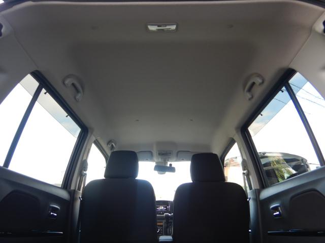 ワゴンＲ ２０周年記念車　レーダーブレーキサポート　スマートキー　プッシュスタート　シートヒーター　ＥＴＣ　ＨＩＤヘッドライト　純正１４インチアルミホイール　ドアバイザー　アイドリングストップ　横滑り防止機能　オートエアコン（12枚目）