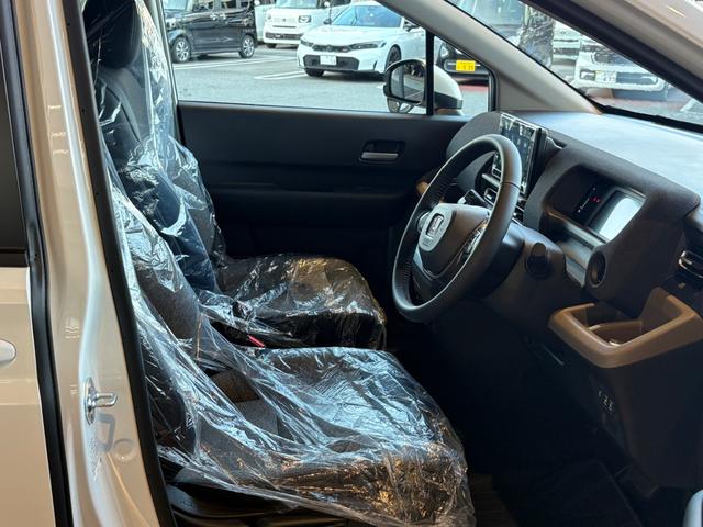 フリード エアー　ＥＸ　純正８インチナビ　新車未登録　ＥＴＣ車載器　ホンダセンシング　７人乗り　リア席クーラー　シートヒーター（35枚目）