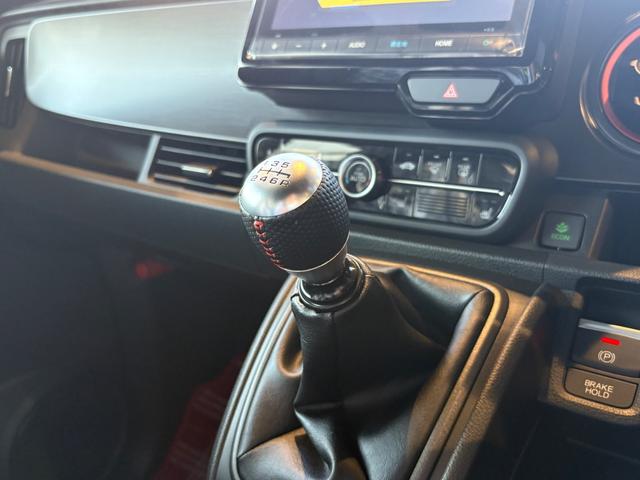 Ｎ－ＯＮＥ ＲＳ　純正８インチナビ　新車未登録　２トーンカラー　ホンダセンシング　ＭＴ車（28枚目）