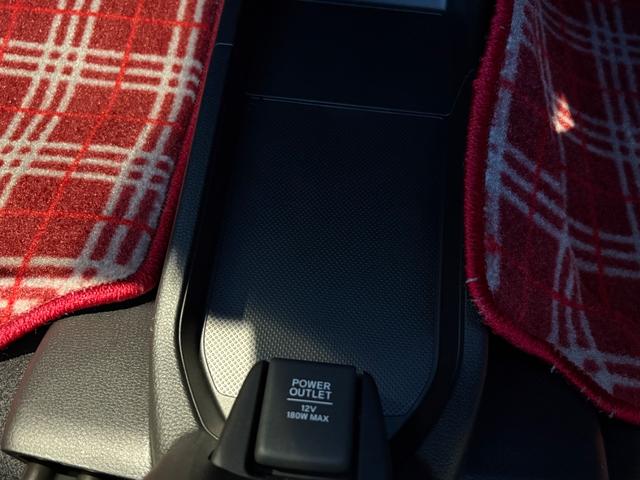 Ｎ－ＯＮＥ ＲＳ　純正８インチナビ　新車未登録　２トーンカラー　ホンダセンシング　ＭＴ車（33枚目）