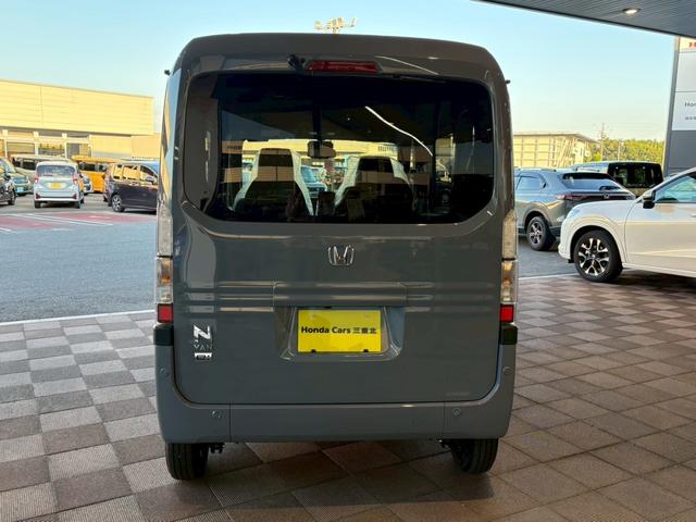 Ｎ－ＶＡＮ ｅ： ｅ：　ファン　純正８インチナビ　フロアカーペット　前後ドライブレコーダー　ＥＶ車　新車未登録　ホンダセンシング　急速充電対応（11枚目）