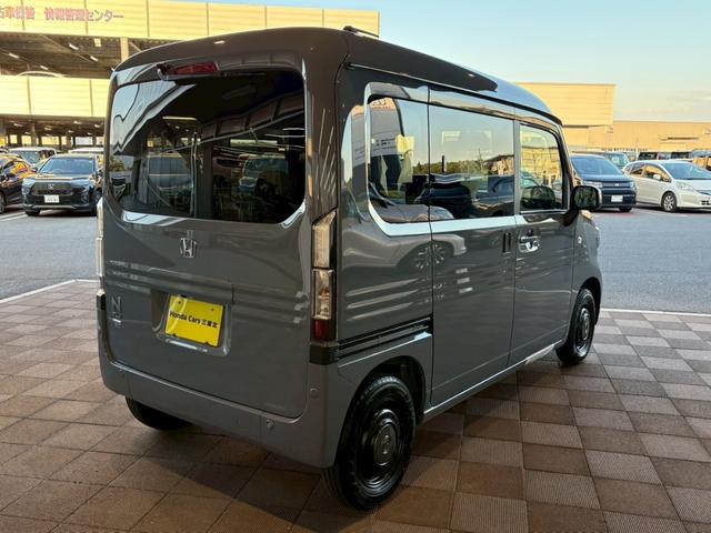 Ｎ－ＶＡＮ ｅ： ｅ：　ファン　純正８インチナビ　フロアカーペット　前後ドライブレコーダー　ＥＶ車　新車未登録　ホンダセンシング　急速充電対応（12枚目）