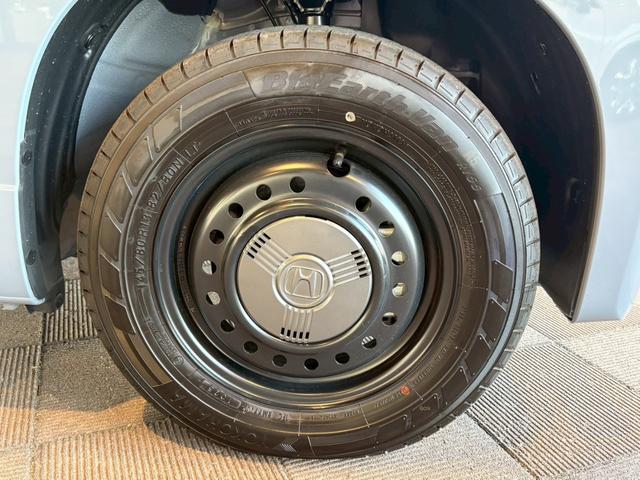 Ｎ－ＶＡＮ ｅ： ｅ：　ファン　純正８インチナビ　フロアカーペット　前後ドライブレコーダー　ＥＶ車　新車未登録　ホンダセンシング　急速充電対応（15枚目）