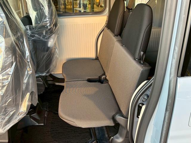 Ｎ－ＶＡＮ ｅ： ｅ：　ファン　純正８インチナビ　フロアカーペット　前後ドライブレコーダー　ＥＶ車　新車未登録　ホンダセンシング　急速充電対応（25枚目）