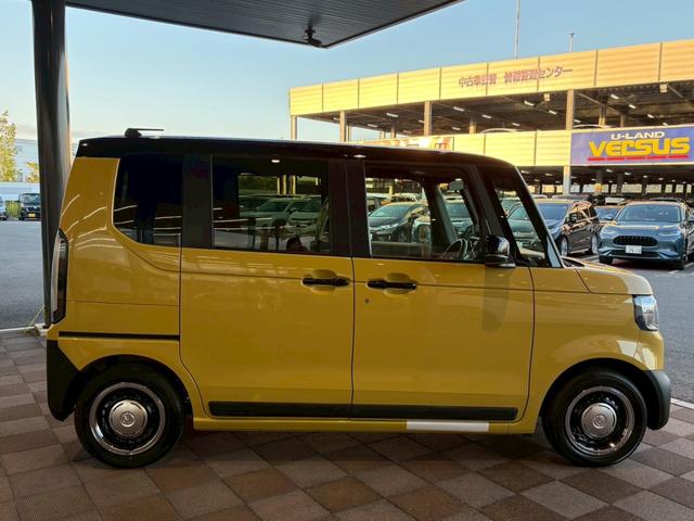 Ｎ－ＢＯＸジョイ ベースグレード　ＬＥＤフォグライト　メッキホイールリング　新車未登録　２トーンカラー　ホンダセンシング　両側電動スライドドア　シートバックテーブル（8枚目）