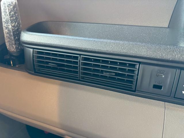 Ｎ－ＢＯＸジョイ ベースグレード　ＬＥＤフォグライト　メッキホイールリング　新車未登録　２トーンカラー　ホンダセンシング　両側電動スライドドア　シートバックテーブル（28枚目）