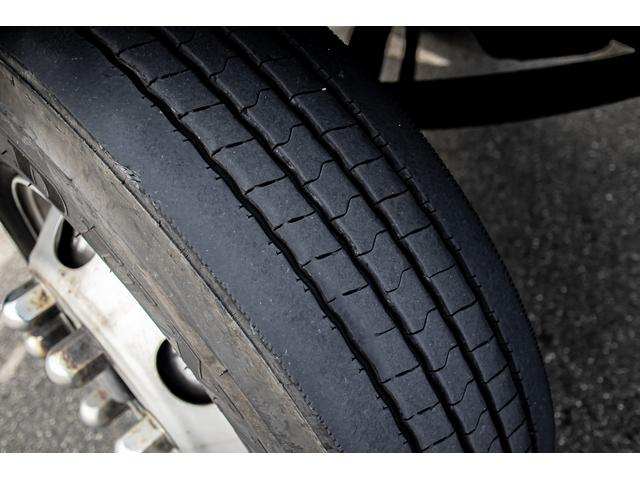 クレーン付き 積載車 極東フラトップ 開閉アオリ ラジコン 4段クレーン 差し違いアウトリガー ミラー型バックカメラ 6MT レッカー キャリアカー(43枚目)
