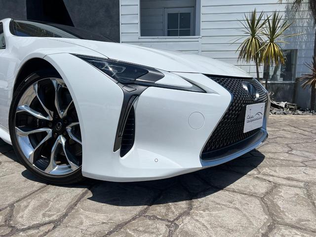 ＬＣ ＬＣ５００　Ｌパッケージ　パノラマルーフ　マークレビンソンサウンドスピーカー　純正２１インチＡＷ　ベージュレザーシート　パワーシート　ヘッドアップディスプレイ　ＥＴＣ２．０　３眼ＬＥＤヘッドライト　純正ナビ　Ｂカメラ（13枚目）