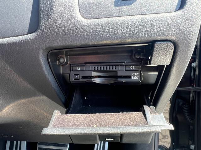 ＧＳ ＧＳ３００ｈ　Ｆスポーツ　ＴＲＤマフラー　リヤスポイラー　純正ナビ　バックカメラ　レッドレザーシート　シートヒーター　ビルトインＥＴＣ　純正１９インチアルミホイール　クルーズコントロール　ＬＥＤヘッド　テレビ　　レーンアシスト（42枚目）