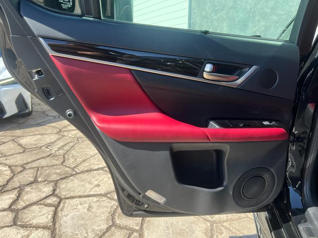 ＧＳ ＧＳ３００ｈ　Ｆスポーツ　ＴＲＤマフラー　リヤスポイラー　純正ナビ　バックカメラ　レッドレザーシート　シートヒーター　ビルトインＥＴＣ　純正１９インチアルミホイール　クルーズコントロール　ＬＥＤヘッド　テレビ　　レーンアシスト（70枚目）