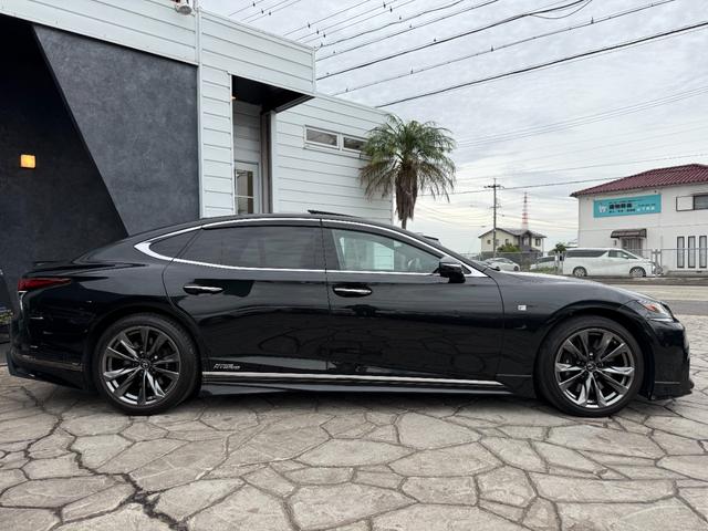 LS LS500h Fスポーツ 4WD サンルーフ TRDエアロF/S/R TRDマフラー デジタルインナーミラー パノラミックビューモニター ブラインドスポットモニター ヘッドアップディスプレイ パワートランク 純正ナビ ETC(22枚目)