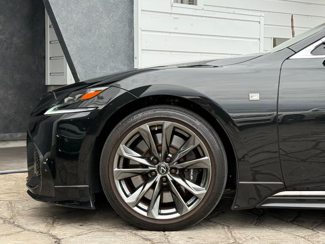 LS LS500h Fスポーツ 4WD サンルーフ TRDエアロF/S/R TRDマフラー デジタルインナーミラー パノラミックビューモニター ブラインドスポットモニター ヘッドアップディスプレイ パワートランク 純正ナビ ETC(35枚目)