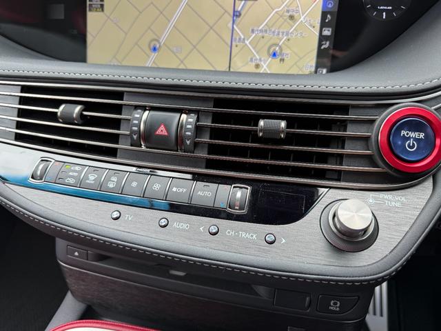 LS LS500h Fスポーツ 4WD サンルーフ TRDエアロF/S/R TRDマフラー デジタルインナーミラー パノラミックビューモニター ブラインドスポットモニター ヘッドアップディスプレイ パワートランク 純正ナビ ETC(50枚目)