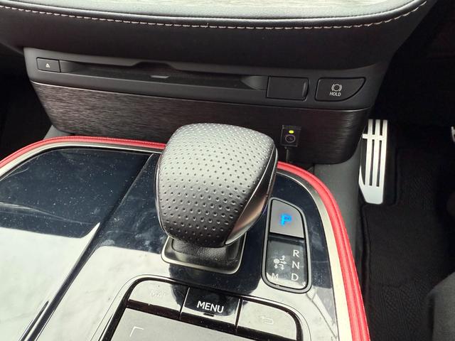 LS LS500h Fスポーツ 4WD サンルーフ TRDエアロF/S/R TRDマフラー デジタルインナーミラー パノラミックビューモニター ブラインドスポットモニター ヘッドアップディスプレイ パワートランク 純正ナビ ETC(51枚目)