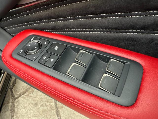 LS LS500h Fスポーツ 4WD サンルーフ TRDエアロF/S/R TRDマフラー デジタルインナーミラー パノラミックビューモニター ブラインドスポットモニター ヘッドアップディスプレイ パワートランク 純正ナビ ETC(62枚目)