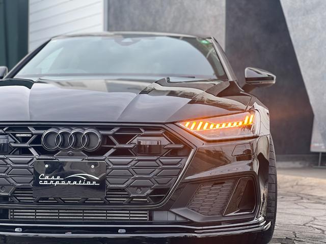 Ａ７スポーツバック ４５ＴＦＳＩクワトロ　Ｓラインパッケージ　マイナーチェンジ後後期モデル　マクストンデザインエアロ　サラウンドビューモニター　バーチャルコックピット　黒レザーシート　シートヒーター　パワーバックドア　純正２０インチＡＷ　電動リヤウィング（15枚目）