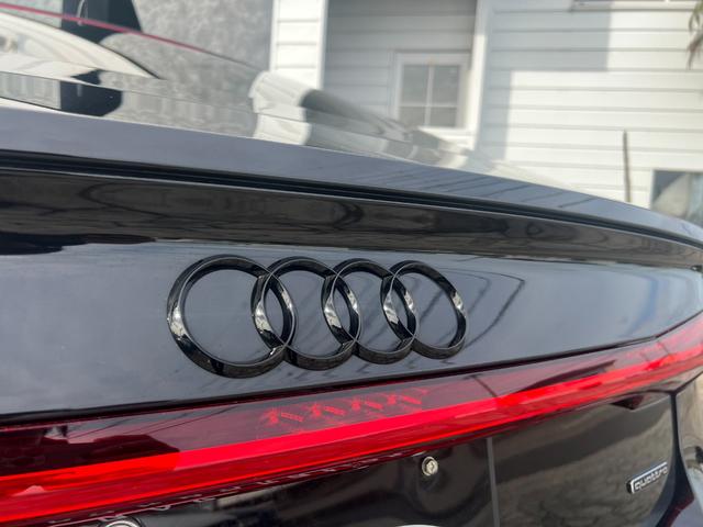 Ａ７スポーツバック ４５ＴＦＳＩクワトロ　Ｓラインパッケージ　マイナーチェンジ後後期モデル　マクストンデザインエアロ　サラウンドビューモニター　バーチャルコックピット　黒レザーシート　シートヒーター　パワーバックドア　純正２０インチＡＷ　電動リヤウィング（26枚目）