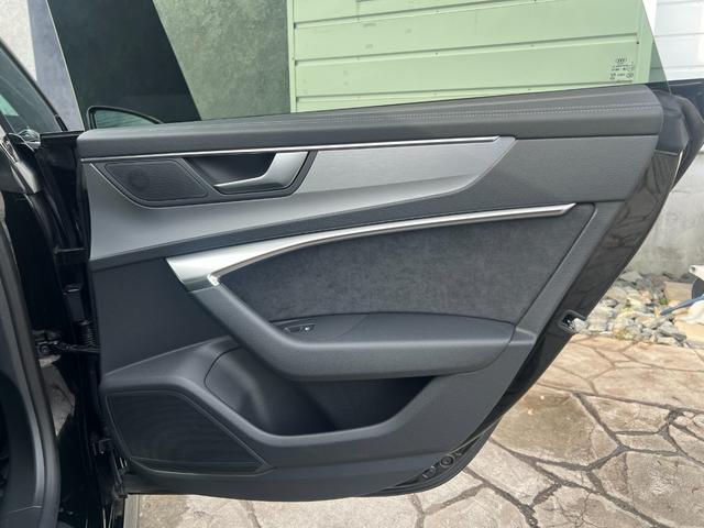 Ａ７スポーツバック ４５ＴＦＳＩクワトロ　Ｓラインパッケージ　マイナーチェンジ後後期モデル　マクストンデザインエアロ　サラウンドビューモニター　バーチャルコックピット　黒レザーシート　シートヒーター　パワーバックドア　純正２０インチＡＷ　電動リヤウィング（67枚目）