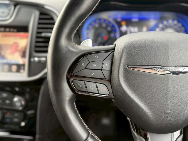 クライスラー・300 300S ワンオーナー ディーラー車 右H Beatsサウンドスピーカ純正ナビ バックカメラ テレビ ETC レーダークルーズコントロール パワーシート シートヒーター ブラックレザーシート 純正20インチAW(36枚目)