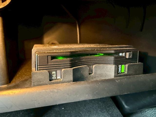 クライスラー・300 300S ワンオーナー ディーラー車 右H Beatsサウンドスピーカ純正ナビ バックカメラ テレビ ETC レーダークルーズコントロール パワーシート シートヒーター ブラックレザーシート 純正20インチAW(47枚目)