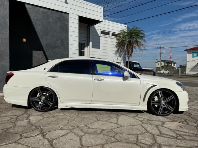 クラウンマジェスタ Gタイプ サンルーフ WALDエアロ&21インチAW ジャンクションマフラー Bremboキャリパー エアサス シートベンチレーション フォグランプ イージークルーザードア クルーズコントロール ETC(21枚目)