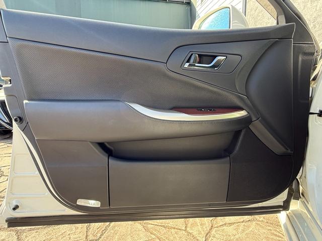 クラウンマジェスタ Gタイプ サンルーフ WALDエアロ&21インチAW ジャンクションマフラー Bremboキャリパー エアサス シートベンチレーション フォグランプ イージークルーザードア クルーズコントロール ETC(67枚目)