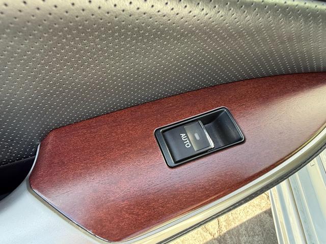 クラウンマジェスタ Gタイプ サンルーフ WALDエアロ&21インチAW ジャンクションマフラー Bremboキャリパー エアサス シートベンチレーション フォグランプ イージークルーザードア クルーズコントロール ETC(69枚目)