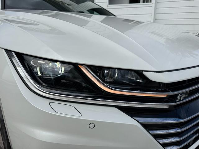 アルテオン TSI 4モーション Rラインアドバンス 右H 全周囲カメラ 純正20インチンAW アビエントライト パワーリアゲート ブラックレザーシート 全席シートヒーター パワーシート ヘッドアップディスプレイ オールインセーフティ ETC(15枚目)