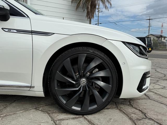 アルテオン TSI 4モーション Rラインアドバンス 右H 全周囲カメラ 純正20インチンAW アビエントライト パワーリアゲート ブラックレザーシート 全席シートヒーター パワーシート ヘッドアップディスプレイ オールインセーフティ ETC(18枚目)