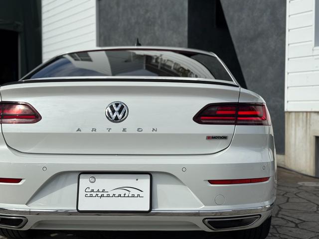 アルテオン TSI 4モーション Rラインアドバンス 右H 全周囲カメラ 純正20インチンAW アビエントライト パワーリアゲート ブラックレザーシート 全席シートヒーター パワーシート ヘッドアップディスプレイ オールインセーフティ ETC(26枚目)