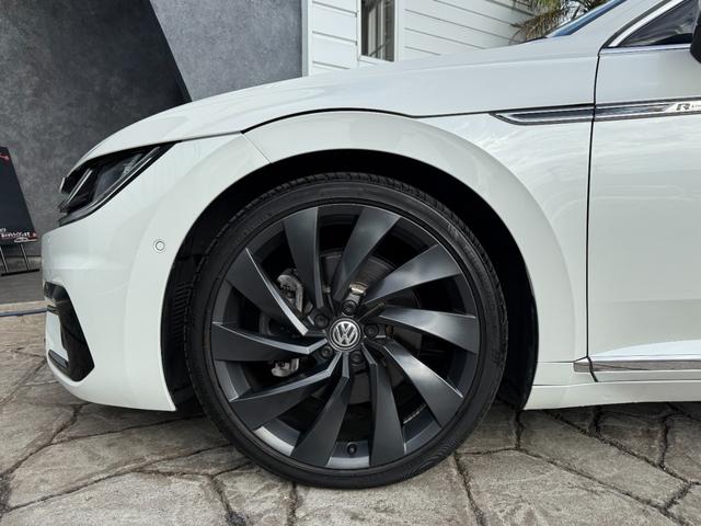 アルテオン TSI 4モーション Rラインアドバンス 右H 全周囲カメラ 純正20インチンAW アビエントライト パワーリアゲート ブラックレザーシート 全席シートヒーター パワーシート ヘッドアップディスプレイ オールインセーフティ ETC(29枚目)