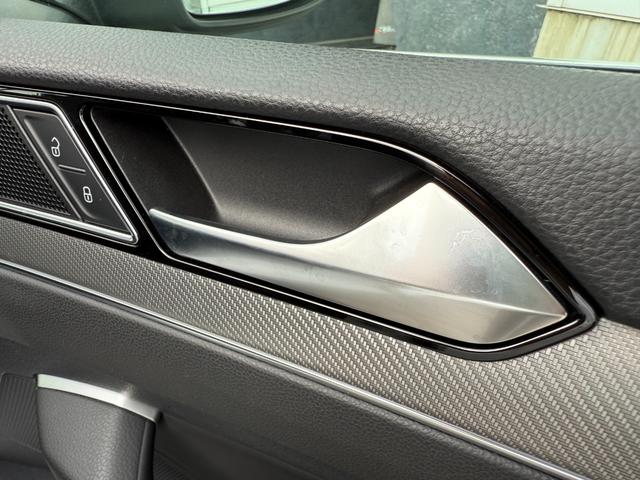 アルテオン TSI 4モーション Rラインアドバンス 右H 全周囲カメラ 純正20インチンAW アビエントライト パワーリアゲート ブラックレザーシート 全席シートヒーター パワーシート ヘッドアップディスプレイ オールインセーフティ ETC(54枚目)