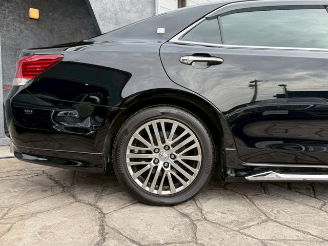 クラウンマジェスタ Fバージョン モデリスタエアロ(F/S/R) 純正18インチアルミホイール ブラインドスポットモニター 黒レザーシート LEDヘッドライト クリアランスソナー 純正ナビ バックカメラ フルセグテレビ シートヒータ-(18枚目)