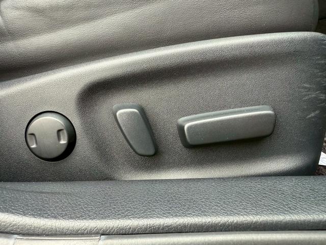 クラウンマジェスタ Fバージョン モデリスタエアロ(F/S/R) 純正18インチアルミホイール ブラインドスポットモニター 黒レザーシート LEDヘッドライト クリアランスソナー 純正ナビ バックカメラ フルセグテレビ シートヒータ-(49枚目)