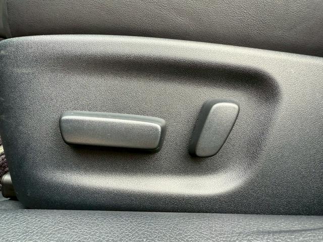 クラウンマジェスタ Fバージョン モデリスタエアロ(F/S/R) 純正18インチアルミホイール ブラインドスポットモニター 黒レザーシート LEDヘッドライト クリアランスソナー 純正ナビ バックカメラ フルセグテレビ シートヒータ-(57枚目)