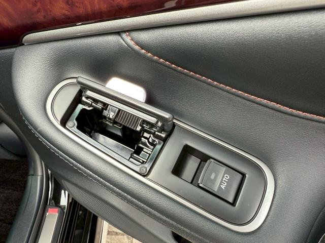 クラウンマジェスタ Fバージョン モデリスタエアロ(F/S/R) 純正18インチアルミホイール ブラインドスポットモニター 黒レザーシート LEDヘッドライト クリアランスソナー 純正ナビ バックカメラ フルセグテレビ シートヒータ-(60枚目)