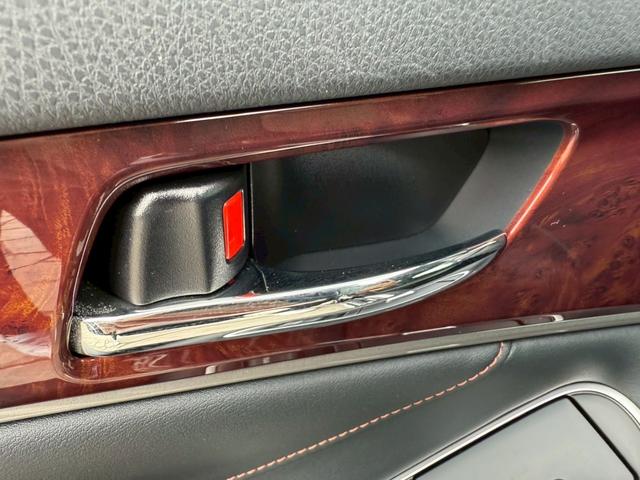 クラウンマジェスタ Fバージョン モデリスタエアロ(F/S/R) 純正18インチアルミホイール ブラインドスポットモニター 黒レザーシート LEDヘッドライト クリアランスソナー 純正ナビ バックカメラ フルセグテレビ シートヒータ-(63枚目)