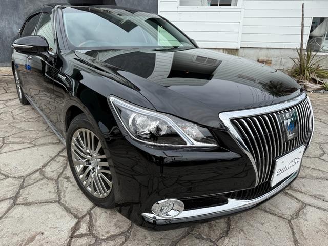 クラウンマジェスタ Fバージョン トヨタセーフティセンス 全席シートヒーター/前席シートエアコン 純正17インチAW ブラインドスポットモニター 純正ナビ バックカメラ クルーズコントロール パワーシート LEDヘッド&フォグ ETC(10枚目)