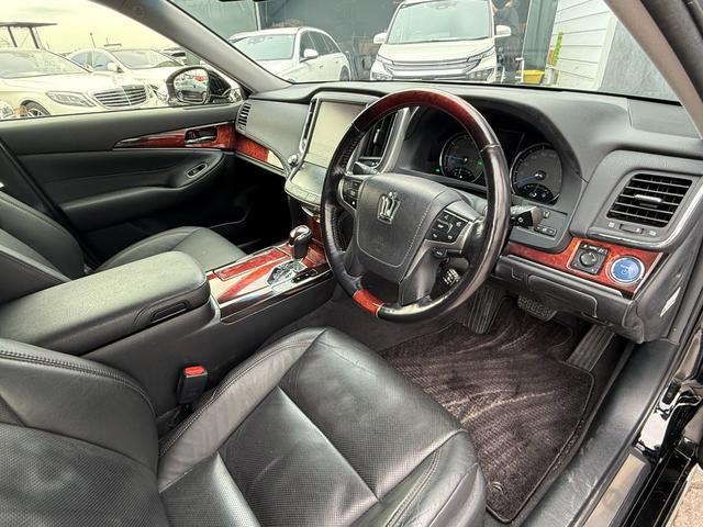 クラウンマジェスタ Fバージョン トヨタセーフティセンス 全席シートヒーター/前席シートエアコン 純正17インチAW ブラインドスポットモニター 純正ナビ バックカメラ クルーズコントロール パワーシート LEDヘッド&フォグ ETC(34枚目)