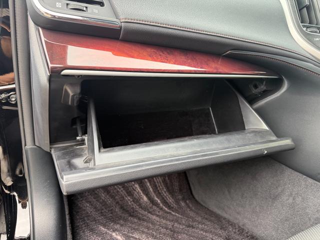 クラウンマジェスタ Fバージョン トヨタセーフティセンス 全席シートヒーター/前席シートエアコン 純正17インチAW ブラインドスポットモニター 純正ナビ バックカメラ クルーズコントロール パワーシート LEDヘッド&フォグ ETC(47枚目)