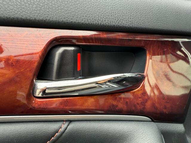 クラウンマジェスタ Fバージョン トヨタセーフティセンス 全席シートヒーター/前席シートエアコン 純正17インチAW ブラインドスポットモニター 純正ナビ バックカメラ クルーズコントロール パワーシート LEDヘッド&フォグ ETC(62枚目)