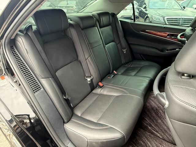 クラウンマジェスタ Fバージョン トヨタセーフティセンス 全席シートヒーター/前席シートエアコン 純正17インチAW ブラインドスポットモニター 純正ナビ バックカメラ クルーズコントロール パワーシート LEDヘッド&フォグ ETC(64枚目)