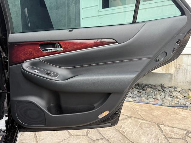 クラウンマジェスタ Fバージョン トヨタセーフティセンス 全席シートヒーター/前席シートエアコン 純正17インチAW ブラインドスポットモニター 純正ナビ バックカメラ クルーズコントロール パワーシート LEDヘッド&フォグ ETC(65枚目)