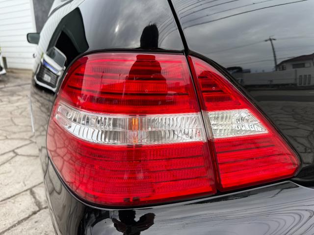 セルシオ Ｃ仕様　インテリアセレクション　オールペイント　サンルーフ　シートヒーター／エアコン　イージークルーザードア　黒革シート　エアサス　純正ナビ　バックカメラ　クルーズコントロール　純正１７インチＡＷ　パワーシート　ＥＴＣ車載器（31枚目）