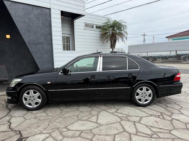 セルシオ Ｃ仕様　インテリアセレクション　オールペイント　サンルーフ　シートヒーター／エアコン　イージークルーザードア　黒革シート　エアサス　純正ナビ　バックカメラ　クルーズコントロール　純正１７インチＡＷ　パワーシート　ＥＴＣ車載器（34枚目）